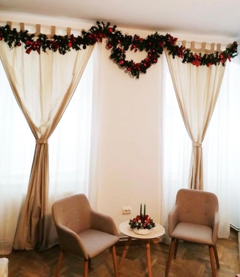 Sunny Old Town Apartment Brasov Ngoại thất bức ảnh