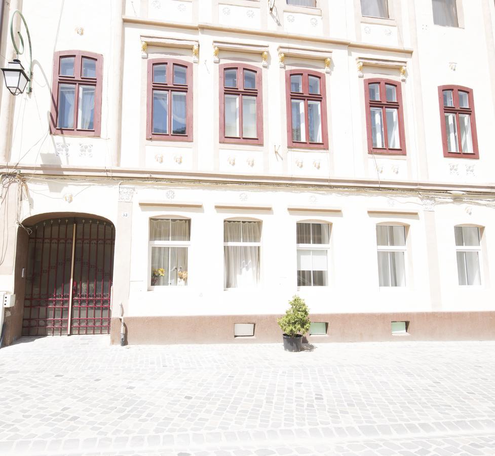 Sunny Old Town Apartment Brasov Ngoại thất bức ảnh