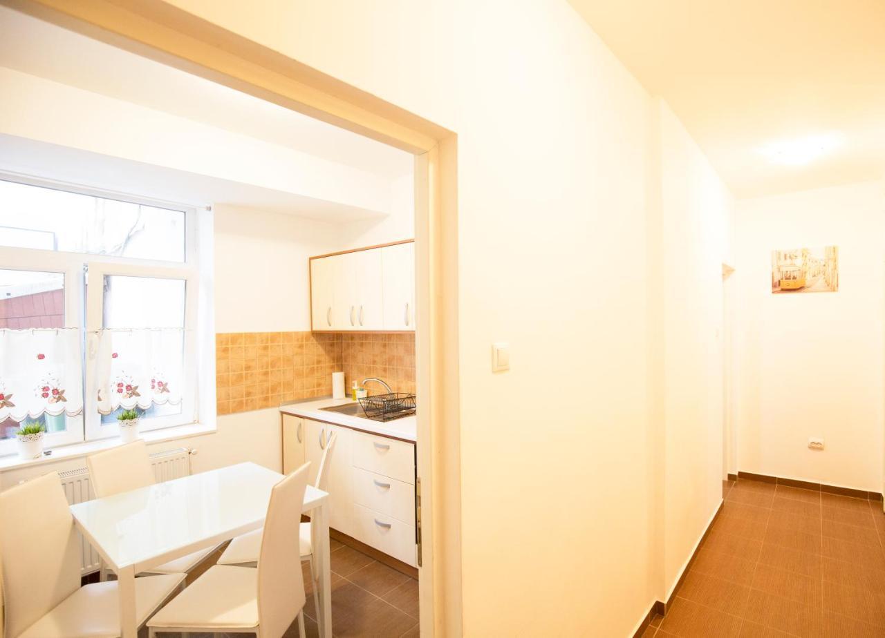 Sunny Old Town Apartment Brasov Ngoại thất bức ảnh
