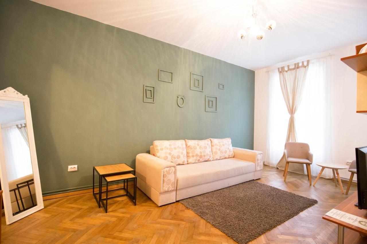 Sunny Old Town Apartment Brasov Ngoại thất bức ảnh